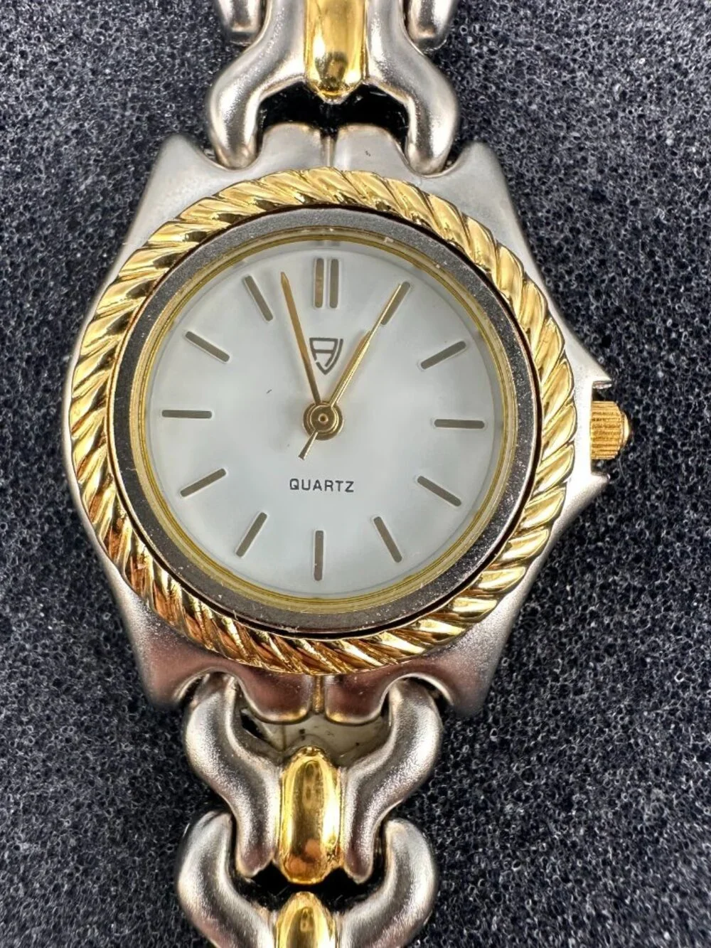 Alexander Julian Watch Women Silver Gold Two Tone White Dial New Battery 7